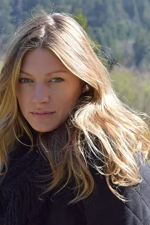 Jes Macallan
