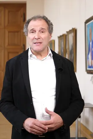 Alexander Hold