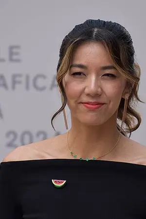 Elizabeth Lo