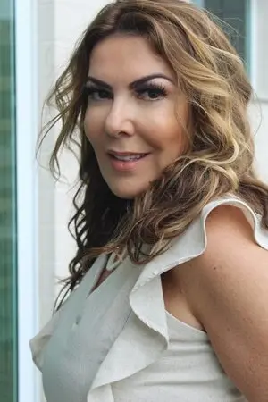 Cláudia Lira