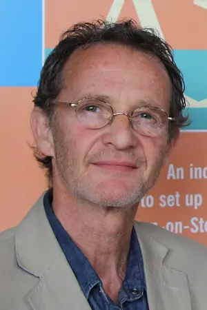 Anton Lesser