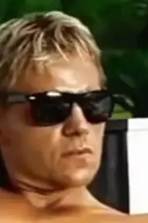 Marc Warren