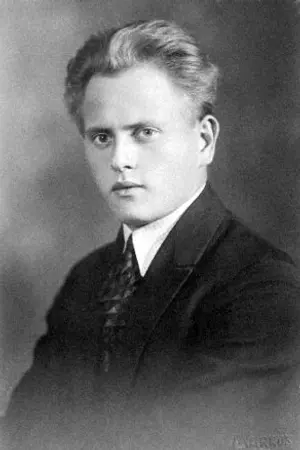 August Jakobson