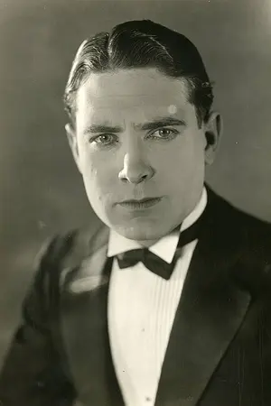 Lloyd Hughes