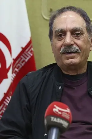 Akbar Mo'azezi
