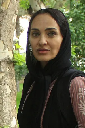 Roya Nonahali