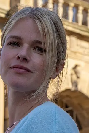 Mira Bartuschek