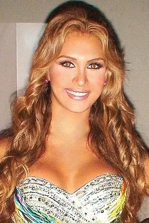 Isabella Santiago
