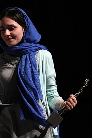 Mona Ahmadi