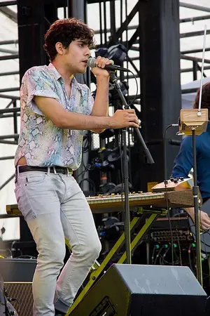 Neon Indian