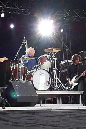 Dinosaur Jr.