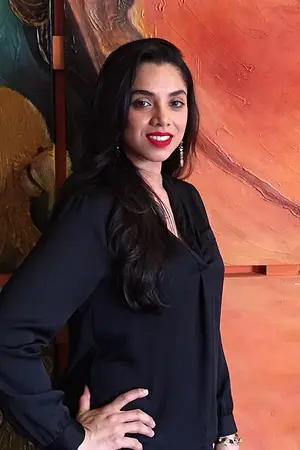 Mónica Esmeralda León