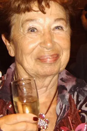 Alice Toen
