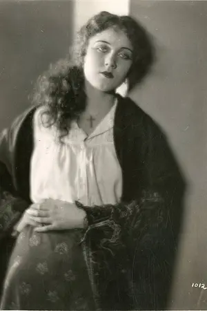 Maude George