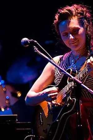 Shara Worden
