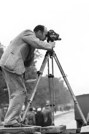 Julien Bryan