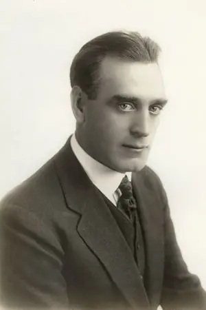 Альфред Паже