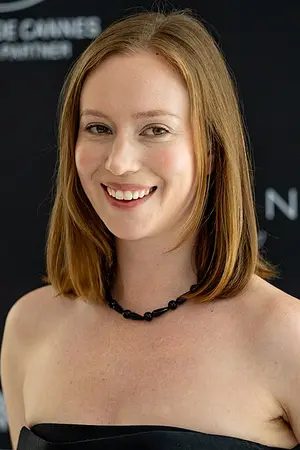 Hannah Einbinder