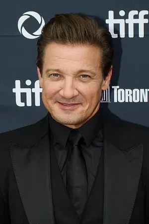 Джереми Реннер
