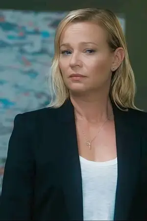 Samantha Mathis