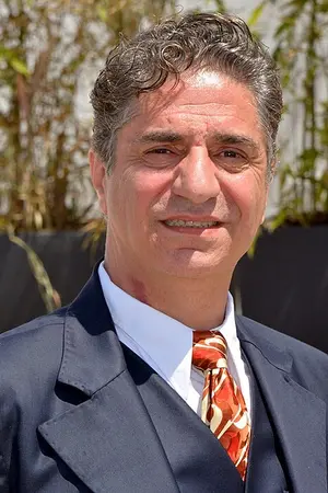 Simon Abkarian