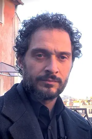 Claudio Santamaria