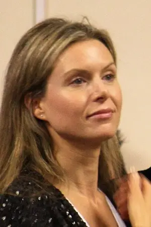 Chloë Annett
