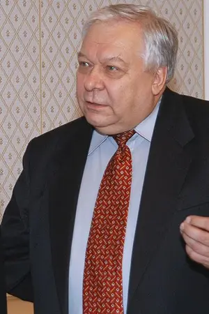 Казенин, Владислав Игоревич
