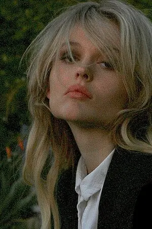 Emily Alyn Lind