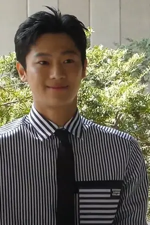 Lee Shin-young