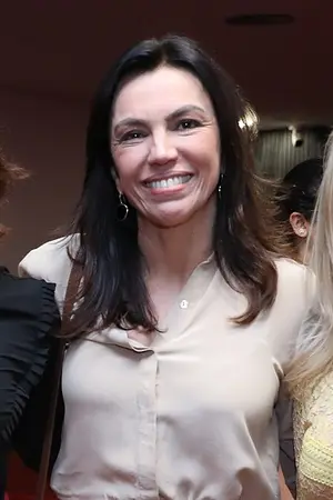 Ana Paula Araújo