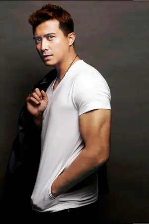 Aaron Aziz