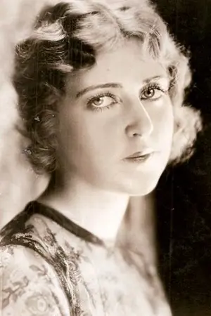 Gloria Grey