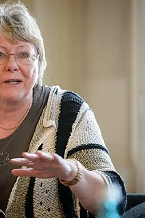 Barbara Junge