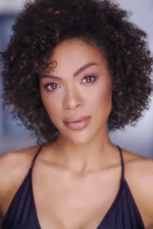 Alvina August