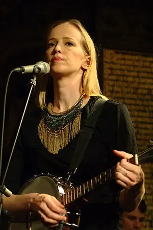 Manon Kahle