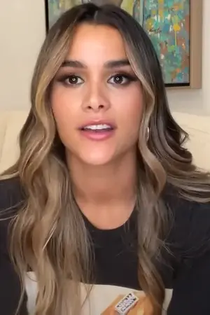 Clarissa Molina