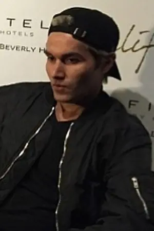 Marlon Blue