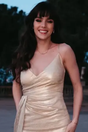Samantha Siqueiros
