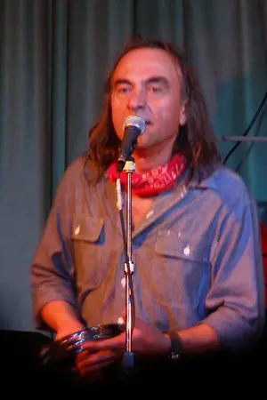 Níkos Papazoğlu