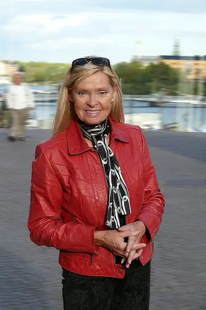 Nina Lizell