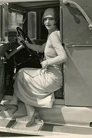 Lorraine Eason