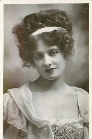 Iris Hoey