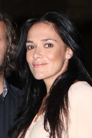 Simone Kessell