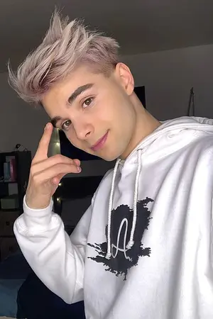 Adam Kajumi