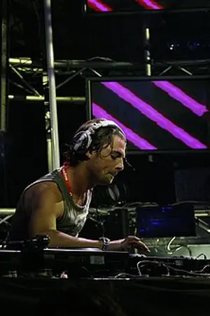 Axwell