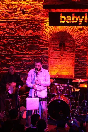 Hüsnü Şenlendirici