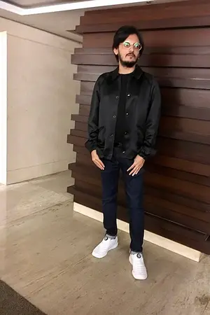 Vishesh Bhatt