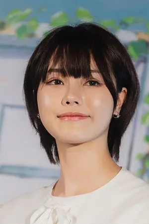 Praewa Suthamphong