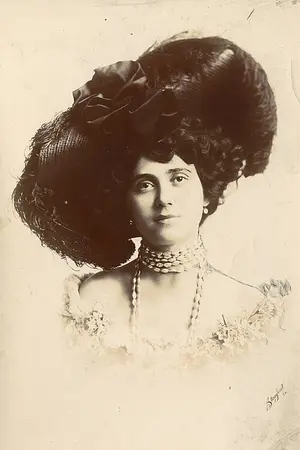 Evelyn Selbie
